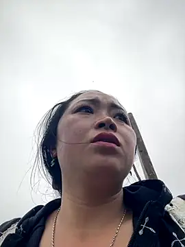 Snapshot of miemie-xx chatting on 29, 10, 2025 miemie-xx online show from 29, 10, 2025