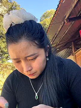 Snapshot of miemie-xx chatting on 30, 11, 2025 miemie-xx online show from 30, 11, 2025