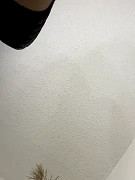 SiaraRealist online show from 15, 10, 2025