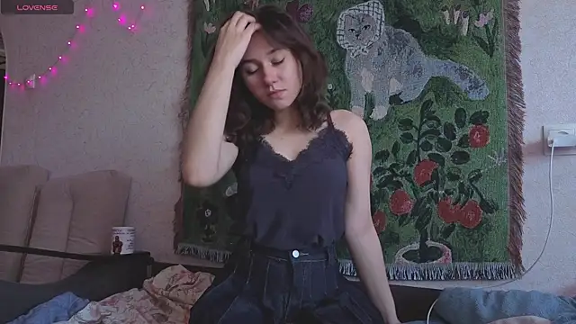 MiaLovelyOne online show from 25, 4, 2026