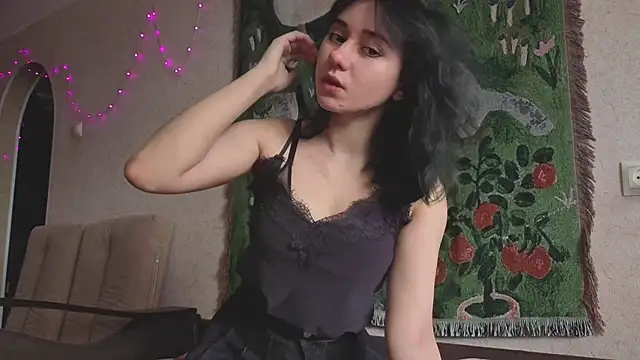 MiaLovelyOne online show from 29, 4, 2026