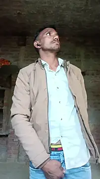 Snapshot of BiggerDickGuy chatting on 5, 12, 2025 BiggerDickGuy online show from 5, 12, 2025