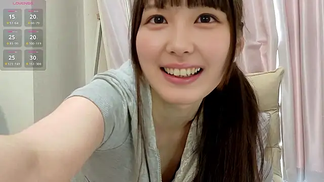 mai-chan  online show from 14, 6, 2026