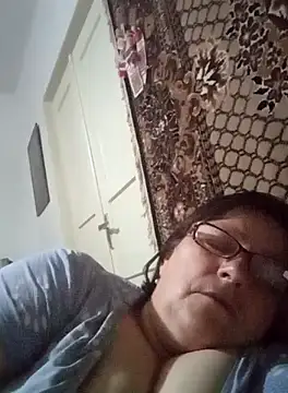 MilaCold5443 online show from 15, 4, 2026