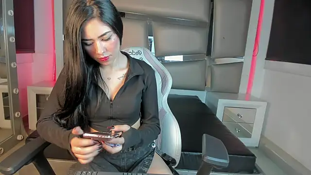 Snapshot of Violeta_js chatting on 10, 11, 2025 Violeta js online show from 10, 11, 2025