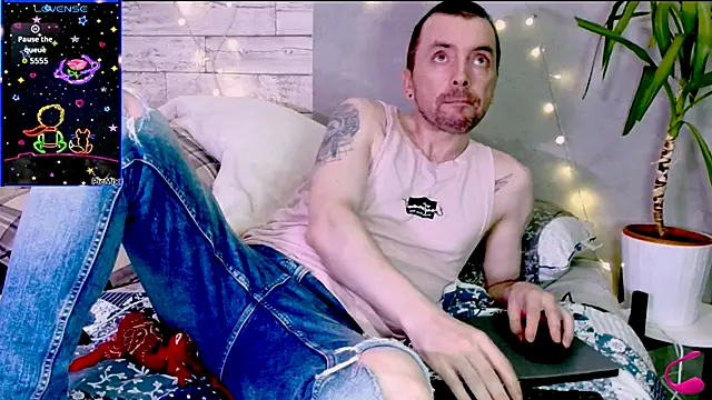 Markus Rivas online show from 26, 10, 2025