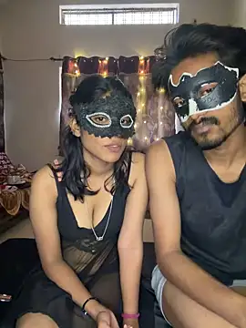 Lovebirdss online show from 9, 3, 2026