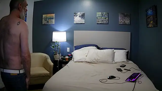 Fuck-Buddy-4U online show from 23, 10, 2025