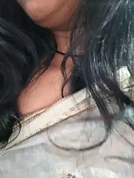 Snapshot of Janu-hasena chatting on 4, 11, 2025 Janu-hasena online show from 4, 11, 2025