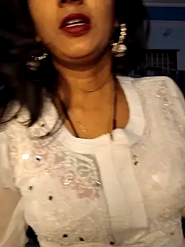 Snapshot of Janu-hasena chatting on 18, 12, 2025 Janu-hasena online show from 18, 12, 2025
