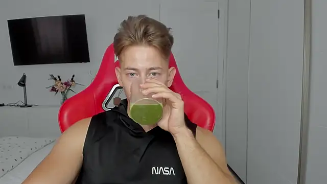 find0m master online show from 11, 10, 2025