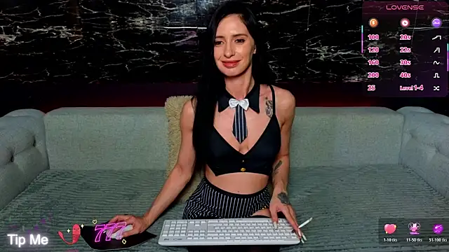 Snapshot of _YourSubmissive_ chatting on 3, 5, 2026 YourSubmissive online show from 3, 5, 2026