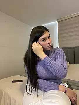 Snapshot of Isabella_LaRue chatting on 18, 1, 2026 Isabella LaRue online show from 18, 1, 2026