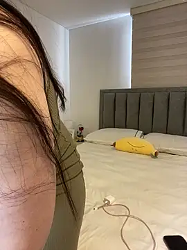 Snapshot of Isabella_LaRue chatting on 4, 2, 2026 Isabella LaRue online show from 4, 2, 2026