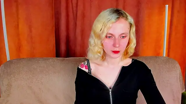 LikiLips online show from 28, 4, 2026