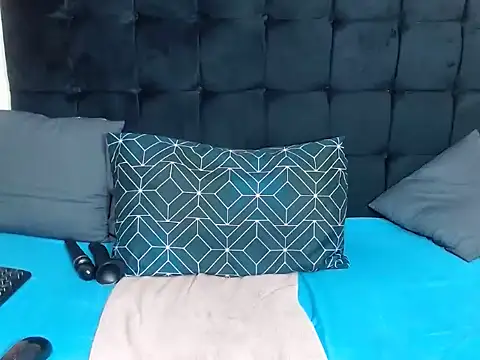 CaramelBootty online show from 25, 10, 2025