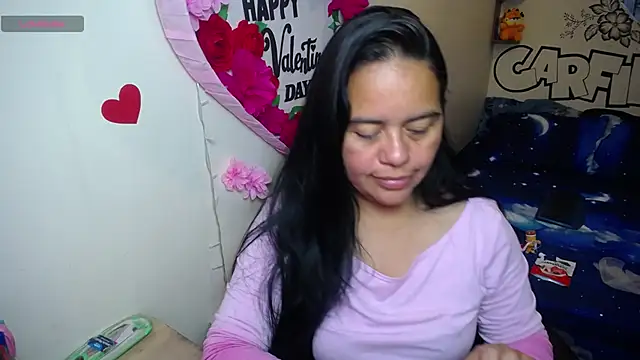 Miss  kendra  online show from 24, 4, 2026