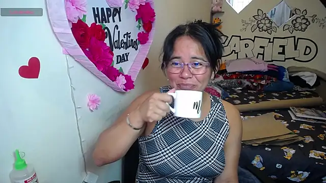 Miss  kendra  online show from 6, 6, 2026