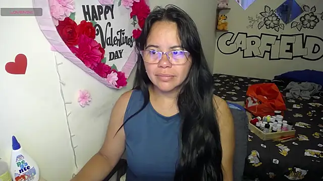 Miss  kendra  online show from 11, 6, 2026