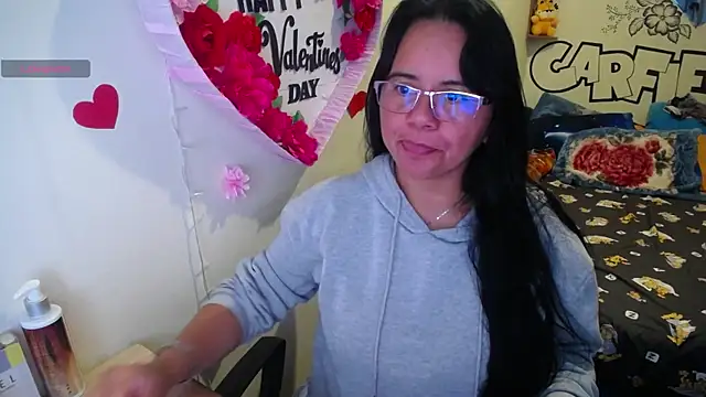 Miss  kendra  online show from 7, 7, 2026