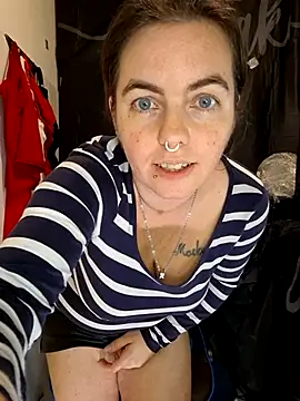 Snapshot of GeilesLuder36 chatting on 19, 11, 2025 GeilesLuder36 online show from 19, 11, 2025