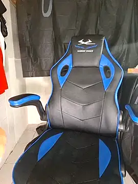 Snapshot of GeilesLuder36 chatting on 25, 11, 2025 GeilesLuder36 online show from 25, 11, 2025