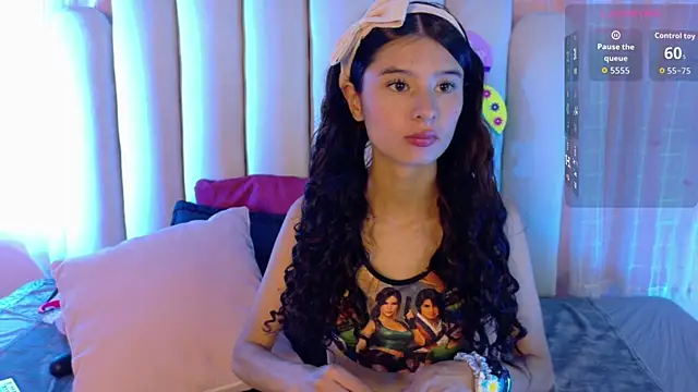 SweetRenata  online show from 2, 7, 2026