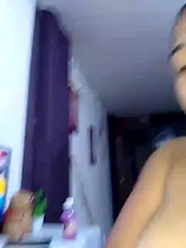 Snapshot of AprilBelmore chatting on 12, 11, 2025 AprilBelmore online show from 12, 11, 2025