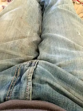 Snapshot of Beastyfuck chatting on 11, 11, 2025 Beastyfuck online show from 11, 11, 2025