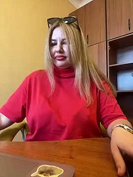 Snapshot of Passion-Blondy chatting on 30, 4, 2026 Passion-Blondy online show from 30, 4, 2026