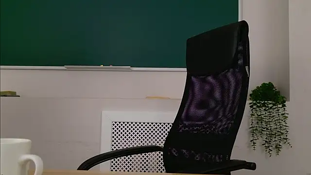 ClaireMathis online show from 25, 3, 2026