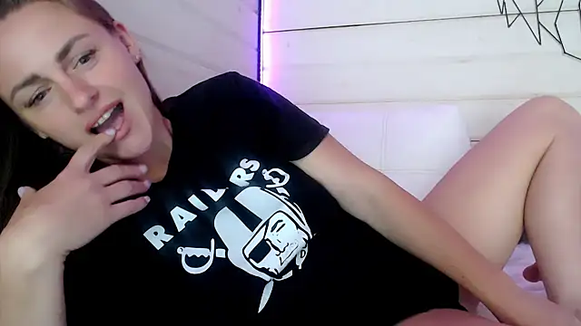 CandyBunie online show from 7, 7, 2026