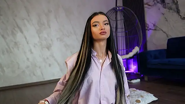 RachelRavee online show from 13, 3, 2026