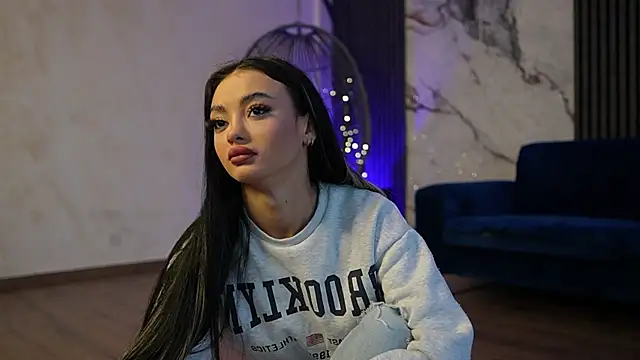 RachelRavee online show from 1, 4, 2026