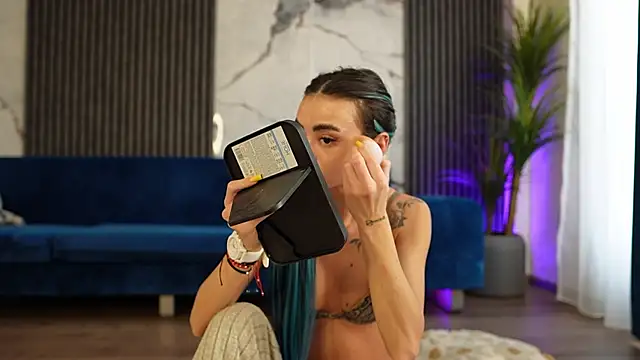 RachelRavee online show from 23, 4, 2026