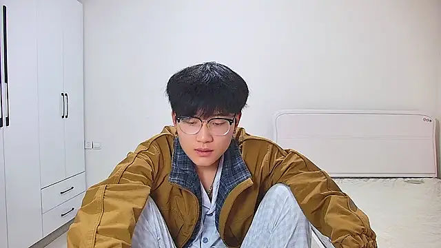 KK-cuteboy online show from 3, 5, 2026