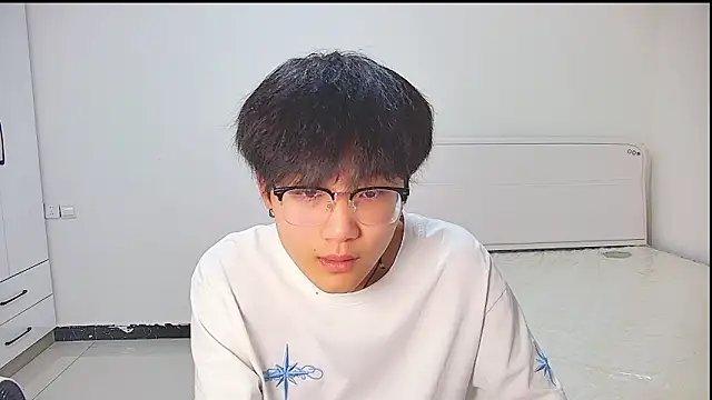 KK-cuteboy online show from 21, 5, 2026