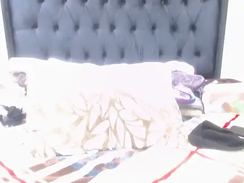 Bootyclit87xx online show from 23, 6, 2026