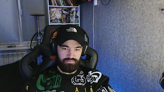 Nik Namee online show from 13, 11, 2025