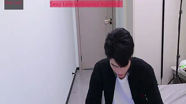sexyboy-lele online show from 28, 11, 2025