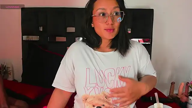 SussySunny  online show from 12, 6, 2026