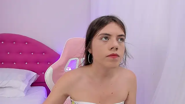 Juana miel online show from 18, 4, 2026