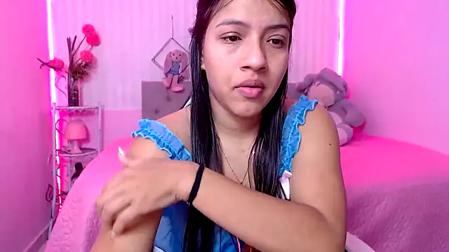 zara cute online show from 24, 4, 2026