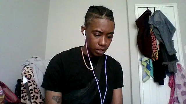 Snapshot of dezzidavill chatting on 12, 5, 2026 dezzidavill online show from 12, 5, 2026