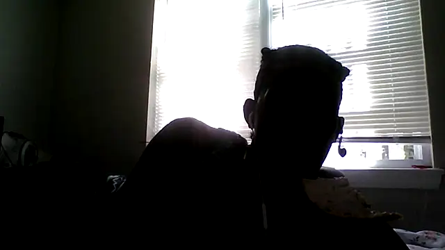 Snapshot of dezzidavill chatting on 19, 5, 2026 dezzidavill online show from 19, 5, 2026