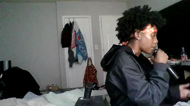 Snapshot of dezzidavill chatting on 25, 5, 2026 dezzidavill online show from 25, 5, 2026