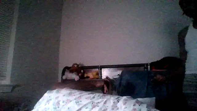 Snapshot of dezzidavill chatting on 7, 6, 2026 dezzidavill online show from 7, 6, 2026
