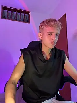 tylernova online show from 8, 11, 2025