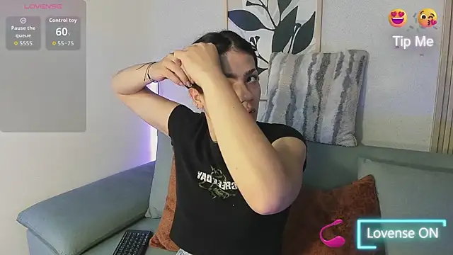 KassMonroe online show from 7, 4, 2026