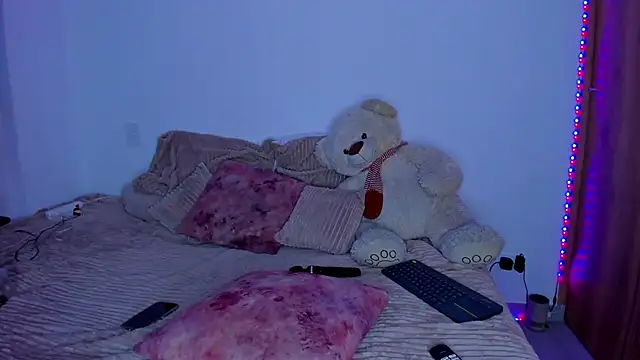 Snapshot of majo_gallego chatting on 5, 2, 2026 majo gallego online show from 5, 2, 2026